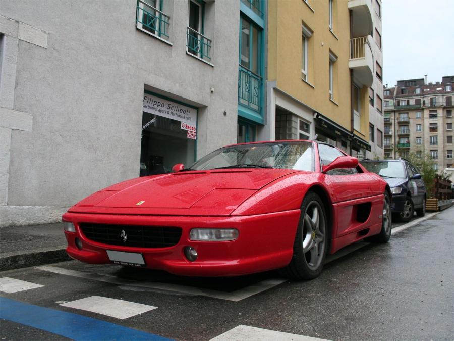  Ferrari F355 GTS 1994 года  (фото 27 из 38)